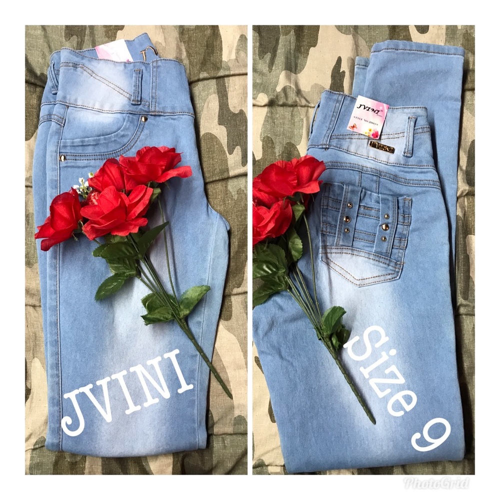JVINI Brand New Jeans Size 9